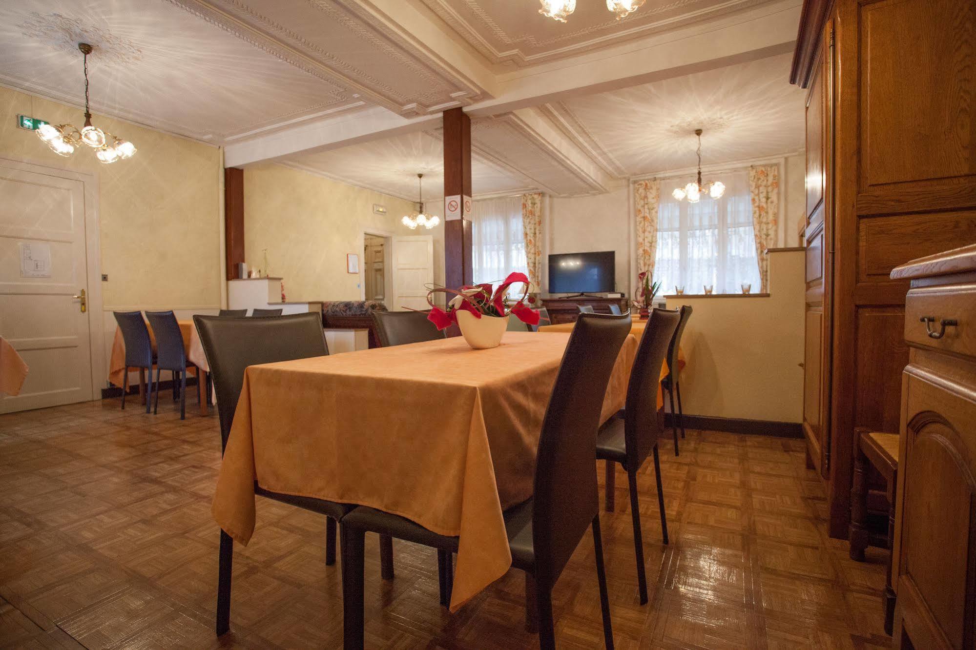 Hotel De La Cite シャロン・アン・シャンパーニュ エクステリア 写真